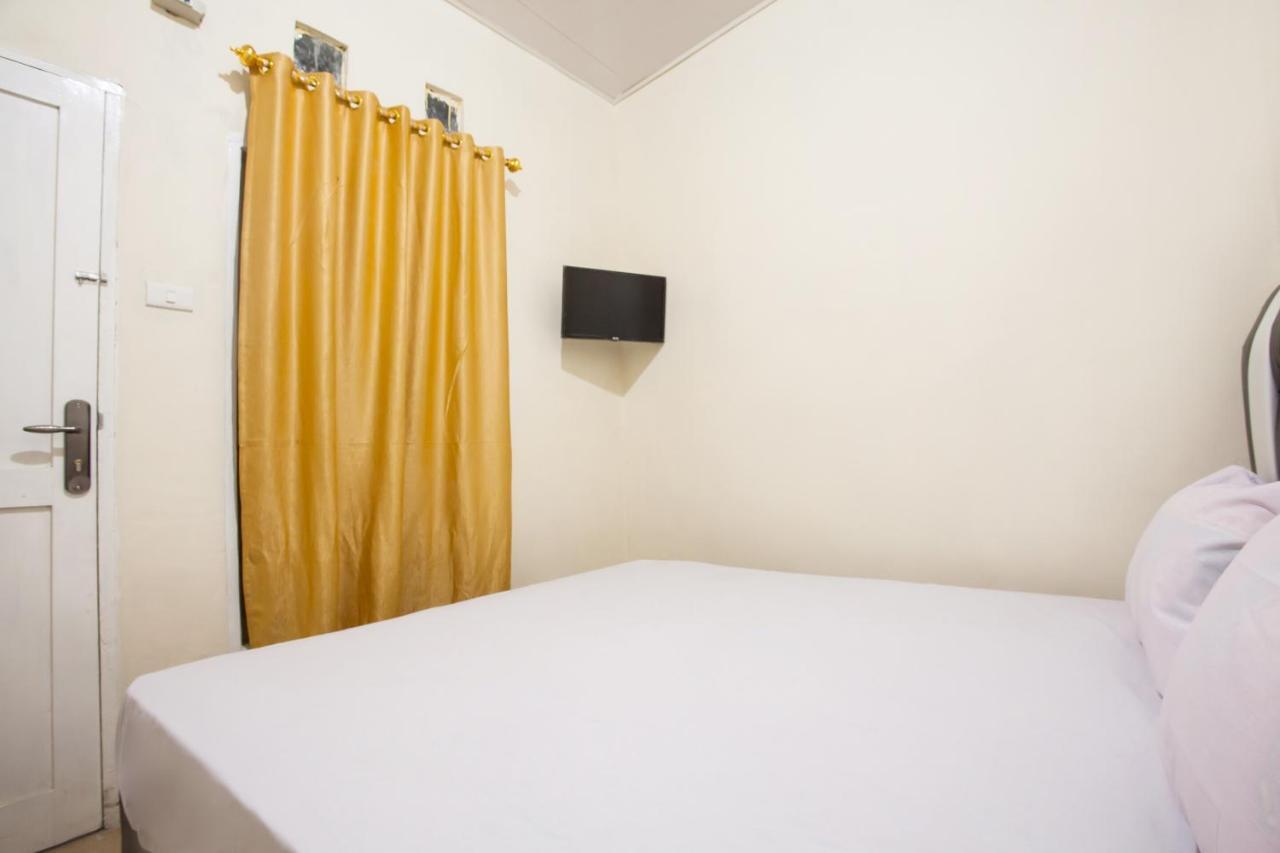 Oyo Life 2601 Residence Damai Helvetia Pulauberayan Exterior photo