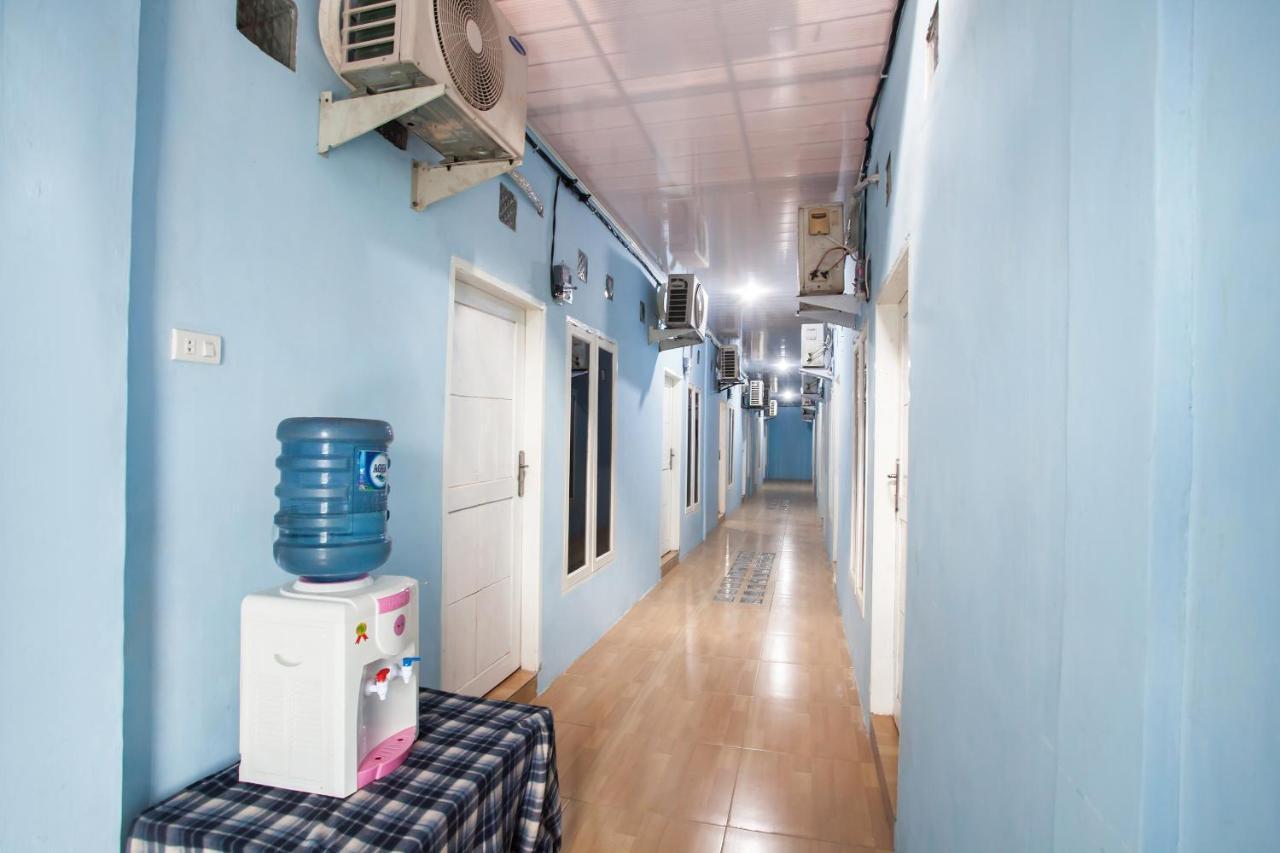 Oyo Life 2601 Residence Damai Helvetia Pulauberayan Exterior photo