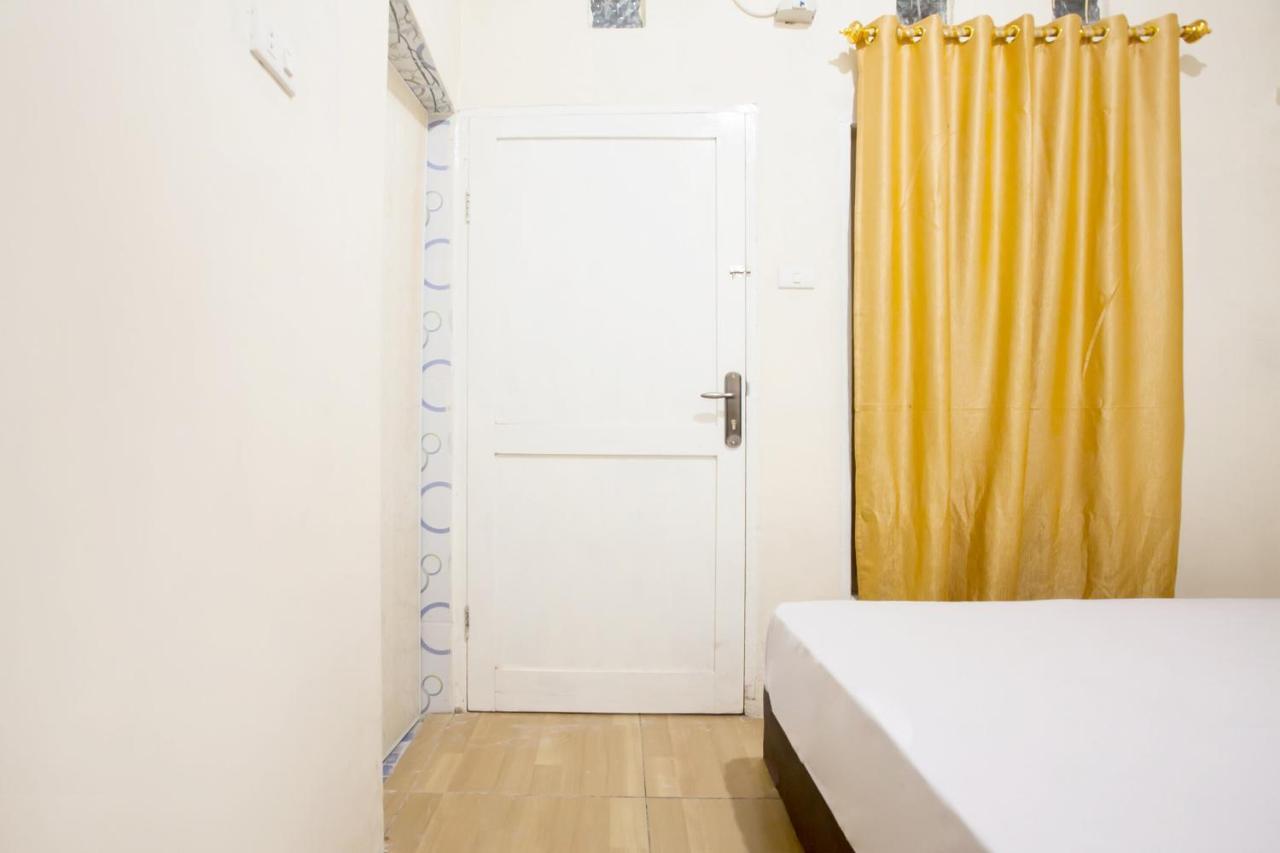 Oyo Life 2601 Residence Damai Helvetia Pulauberayan Exterior photo